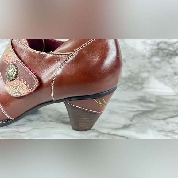 L’ARTISTE leather platform heal shoes - Picture 8 of 16